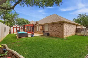 8106 Summerleaf Dr, Arlington, TX 76001 - Photo 29