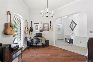8106 Summerleaf Dr, Arlington, TX 76001 - Photo 13