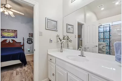 8106 Summerleaf Drive, Arlington, TX 76001 - Photo 21
