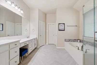 8106 Summerleaf Drive, Arlington, TX 76001 - Photo 17
