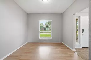 512 Buttercup Trail, Mesquite, TX 75149 - Photo 11