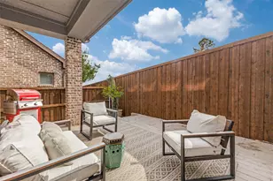 9136 Rock Daisy Ct, Dallas, TX 75231 - Photo 25