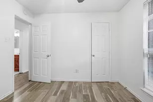 5717 Cedar Ridge Dr, Arlington, TX 76017 - Photo 19