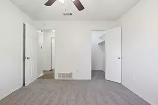 5717 Cedar Ridge Dr, Arlington, TX 76017 - Photo 21