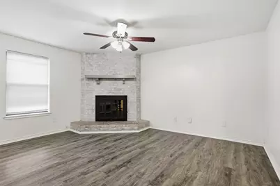 5717 Cedar Ridge Drive, Arlington, TX 76017 - Photo 9