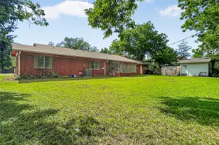 2706 Bois D'Arc St, Commerce, TX 75428 - Photo 15