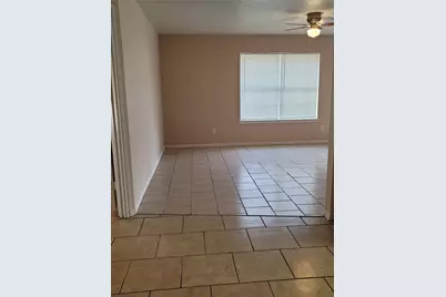 217 E Craven Avenue #C & D, Lacy Lakeview, TX 76705 - Photo 9