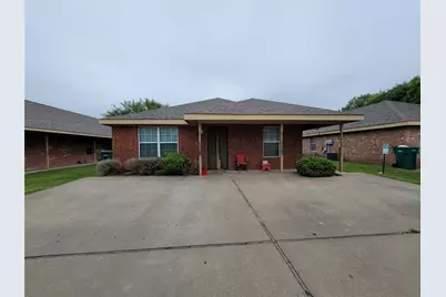 217 E Craven Avenue #C & D, Lacy Lakeview, TX 76705 - Photo 1