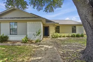 1701 Tobie Layne St, Benbrook, TX 76126 - Photo 7