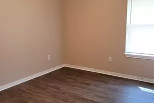 223-225 E Craven Ave, Lacy Lakeview, TX 76705 - Photo 5