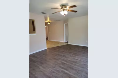 223-225 E Craven Avenue, Lacy Lakeview, TX 76705 - Photo 3