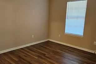 223-225 E Craven Ave, Lacy Lakeview, TX 76705 - Photo 13