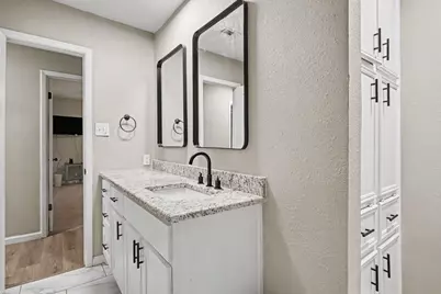 1908 Thousand Oaks Drive, Burleson, TX 76028 - Photo 21