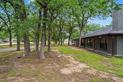 1908 Thousand Oaks Drive, Burleson, TX 76028 - Photo 3