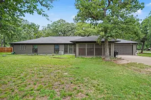 1908 Thousand Oaks Dr, Burleson, TX 76028 - Photo 29