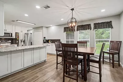 1908 Thousand Oaks Drive, Burleson, TX 76028 - Photo 11