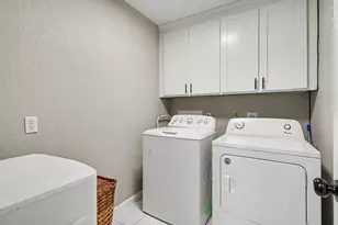 1908 Thousand Oaks Dr, Burleson, TX 76028 - Photo 23