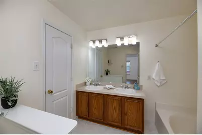 934 Plumeria Drive, Arlington, TX 76002 - Photo 23