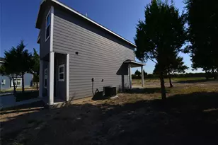 2385 Murphy Ct, Red Oak, TX 75154 - Photo 3