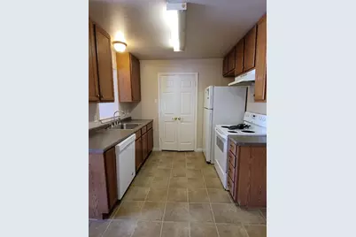 227-229 E Craven Avenue, Lacy Lakeview, TX 76705 - Photo 15
