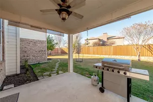 1301 W Collins Cir, Wylie, TX 75098 - Photo 33