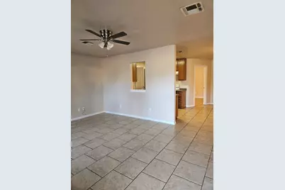 231-233 E Craven Avenue, Lacy Lakeview, TX 76705 - Photo 9