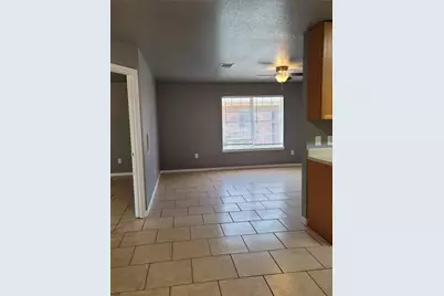 239-241 E Craven Avenue, Lacy Lakeview, TX 76705 - Photo 3