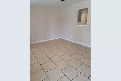 239-241 E Craven Avenue, Lacy Lakeview, TX 76705 - Photo 9