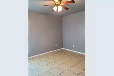 239-241 E Craven Avenue, Lacy Lakeview, TX 76705 - Photo 5