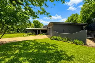 705 10th St, Mineral Wells, TX 76067 - Photo 3