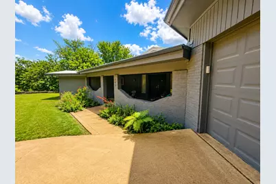 705 10th Street, Mineral Wells, TX 76067 - Photo 1