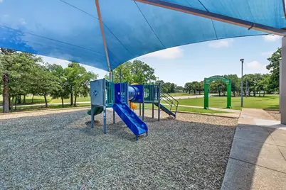 724 Oak Park Drive, Azle, TX 76020 - Photo 19