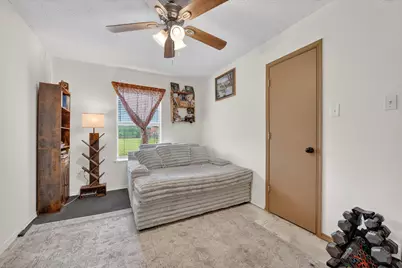 724 Oak Park Drive, Azle, TX 76020 - Photo 27