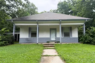 430 Faucett St, Blossom, TX 75416 - Photo 1