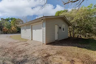2417 Elk Trail, Granbury, TX 76048 - Photo 7