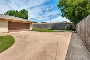 2101 Spanish Trail, Irving, TX 75060 - Photo 25