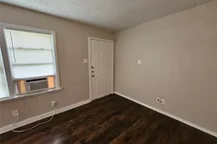 6401 Hollis Ave, Dallas, TX 75227 - Photo 7