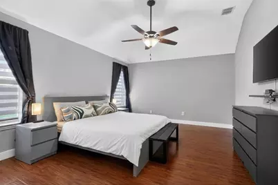1347 Lake Forest Drive, Grand Prairie, TX 75052 - Photo 13