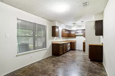 540 Clover Drive, Saginaw, TX 76179 - Photo 5