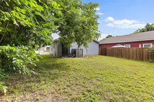 2614 Hooper St, Dallas, TX 75215 - Photo 15