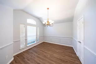 10706 St Annes Dr, Rowlett, TX 75089 - Photo 5