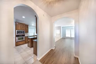 10706 St Annes Dr, Rowlett, TX 75089 - Photo 9