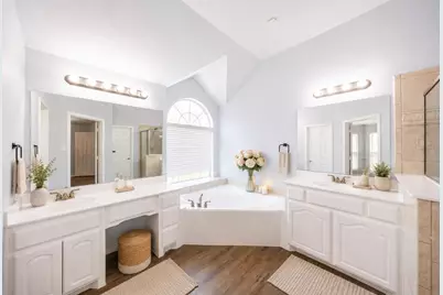 10706 Saint Annes Drive, Rowlett, TX 75089 - Photo 19