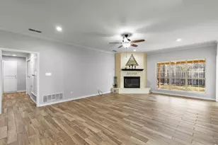 3906 Cimmaron Trail, Granbury, TX 76049 - Photo 9