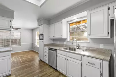 3906 Cimmaron Trail, Granbury, TX 76049 - Photo 11