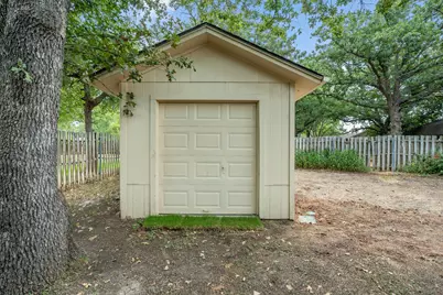 3906 Cimmaron Trail, Granbury, TX 76049 - Photo 33