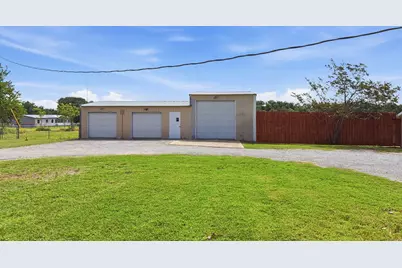 593 County Road 4680, Boyd, TX 76023 - Photo 17