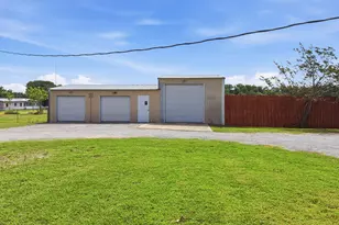 593 Co Rd 4680, Boyd, TX 76023 - Photo 17