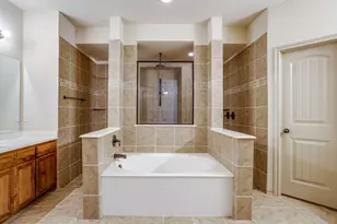 316 Madison St, Burleson, TX 76028 - Photo 21