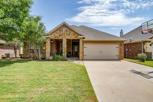 316 Madison St, Burleson, TX 76028 - Photo 3